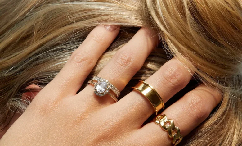 gold oval engagement rings